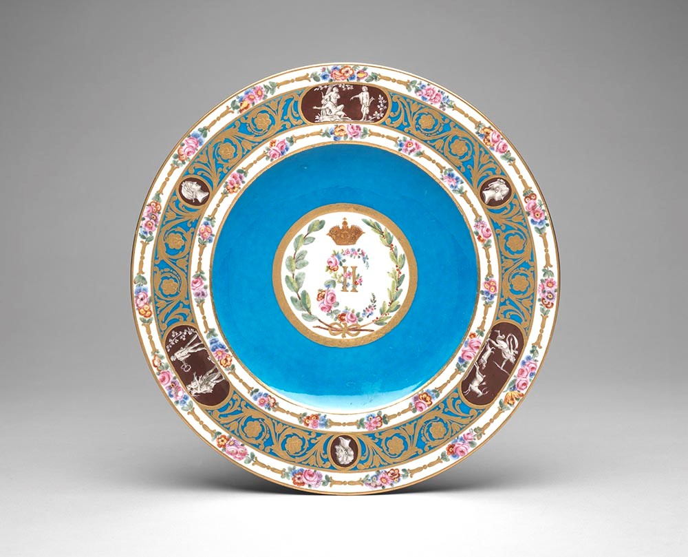 Sèvres Porcelain Manufactory, Dinner Plate from the “Empress Catherine” Service, 1778, soft-paste porcelain, the Rienzi Collection
