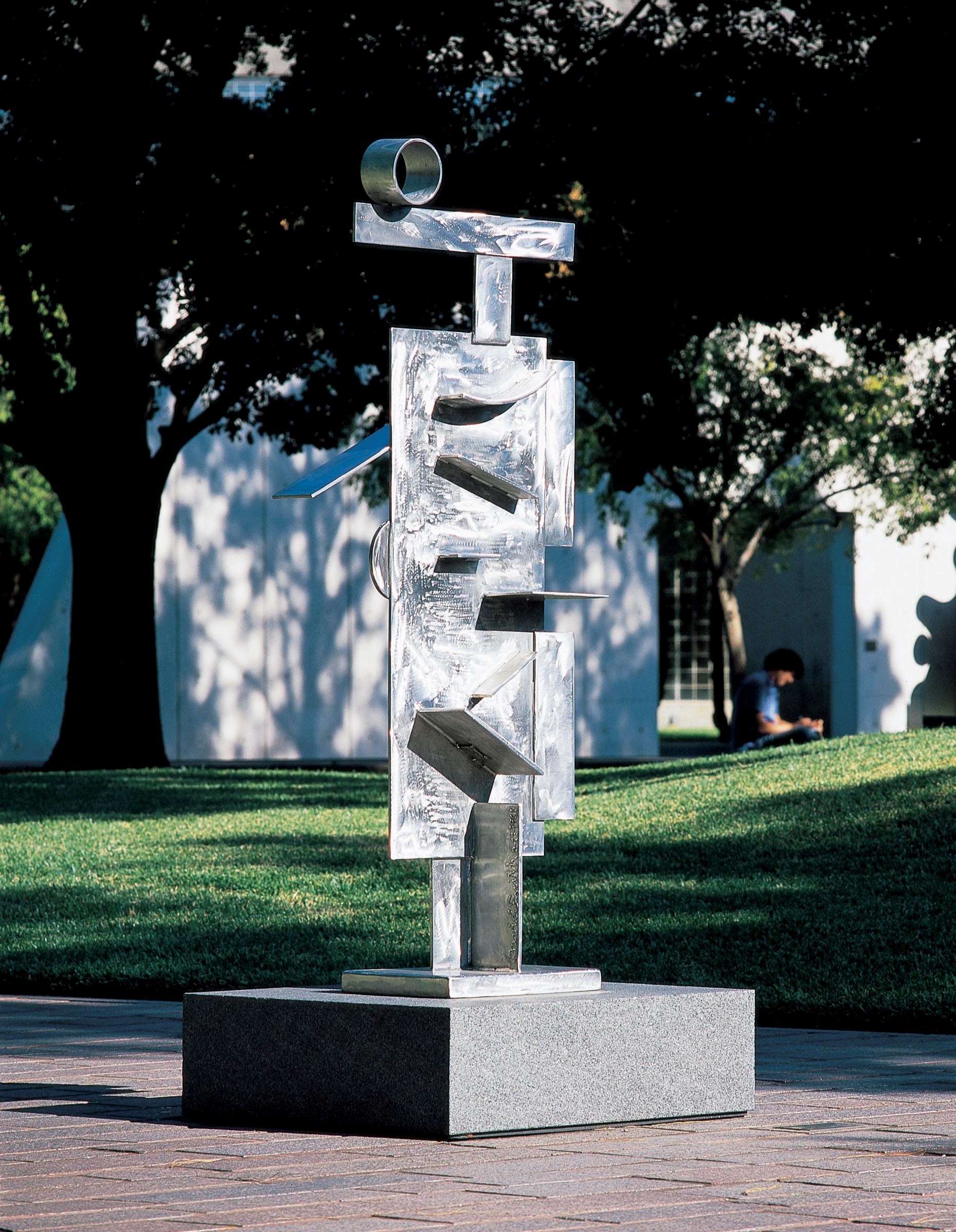 On View In Cullen Sculpture Garden The Museum Of Fine Arts Houston