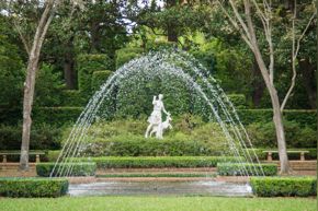 Bayou Bend Diana Garden / fountain