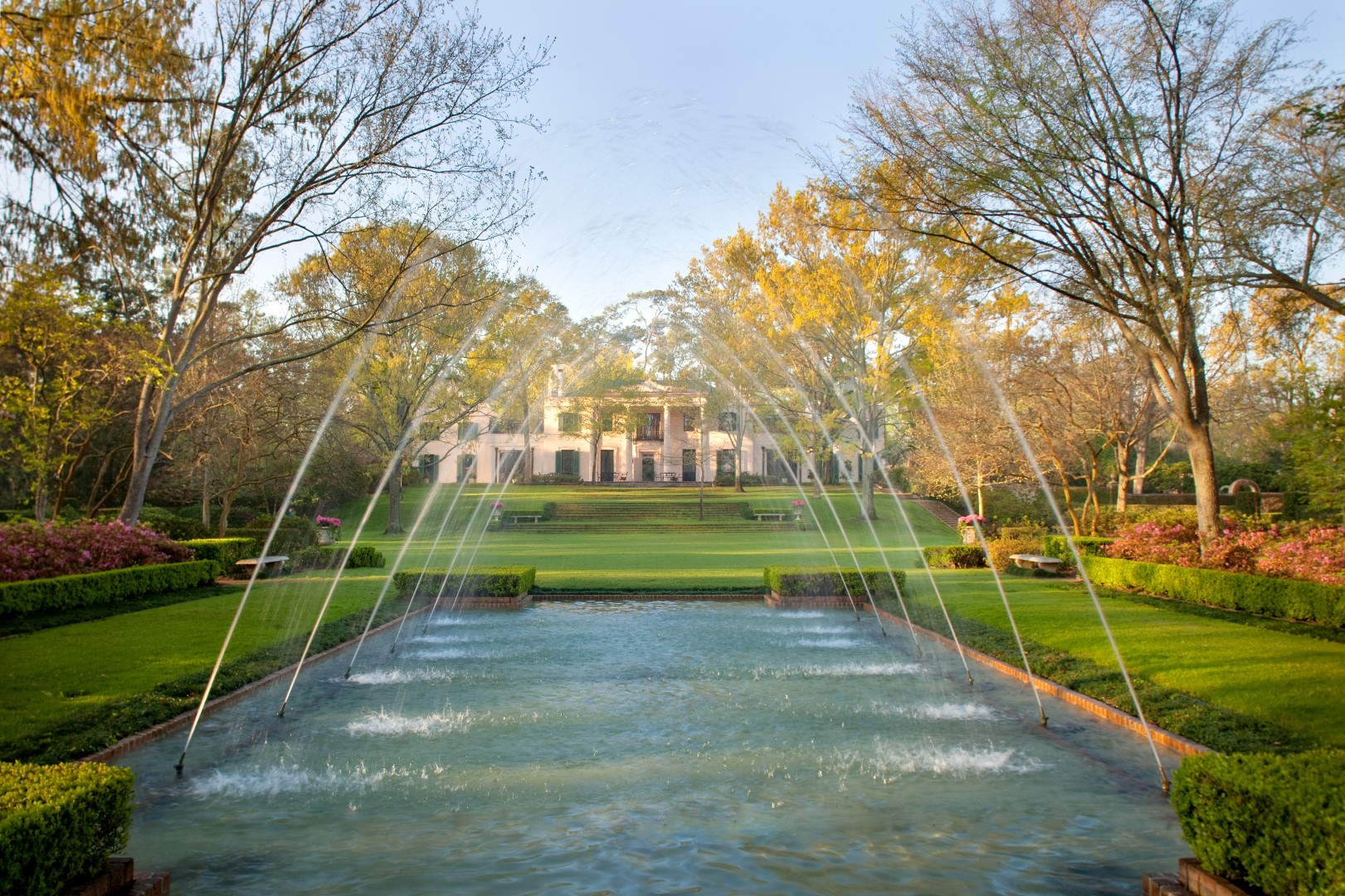 Bayou Bend Collection And Gardens The Museum Of Fine Arts Houston   Bayou Bend Grounds.12880930233678595137 