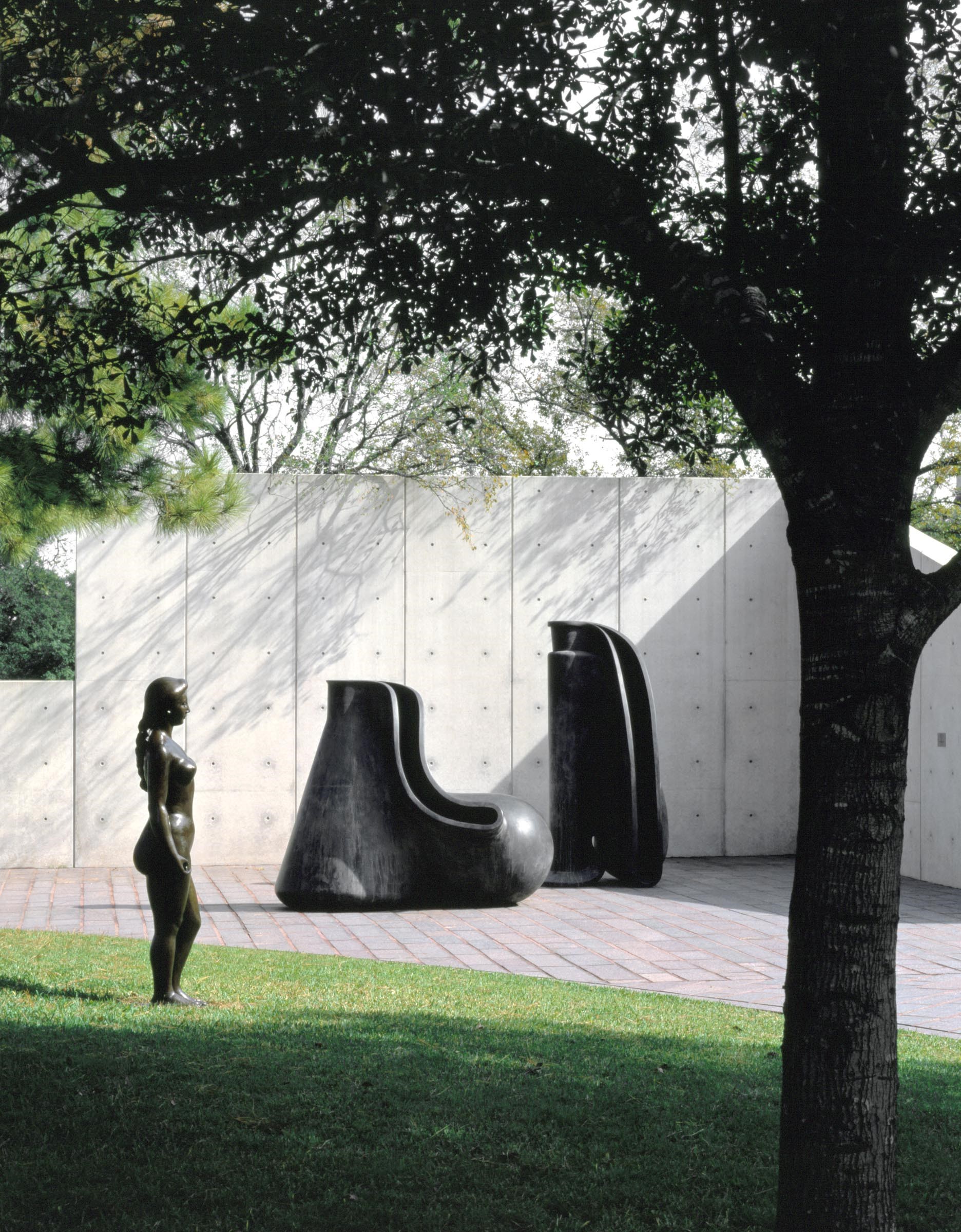 The store Lillie and Hugh Roy Cullen Sculpture Garden