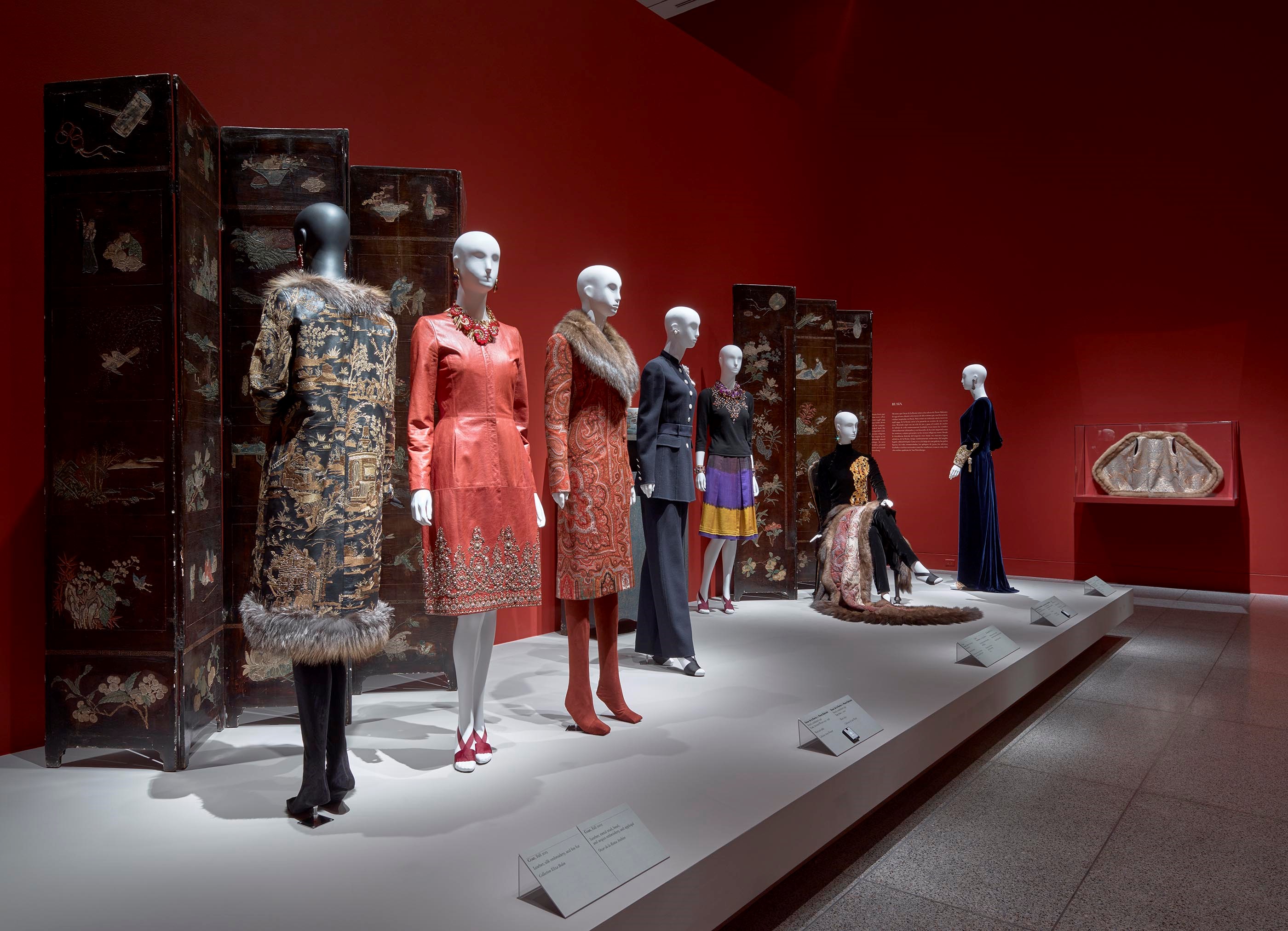 So Chic! Oscar de la Renta Fashions from the MFAH Collection | Inside the  MFAH | The Museum of Fine Arts, Houston