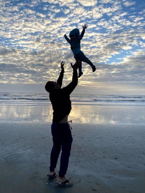 Gabriela Giron, Flying Baby, 2021, inkjet print