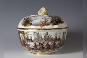 Meissen Porcelain Manufactory, Punch Bowl with Cover,  18th century