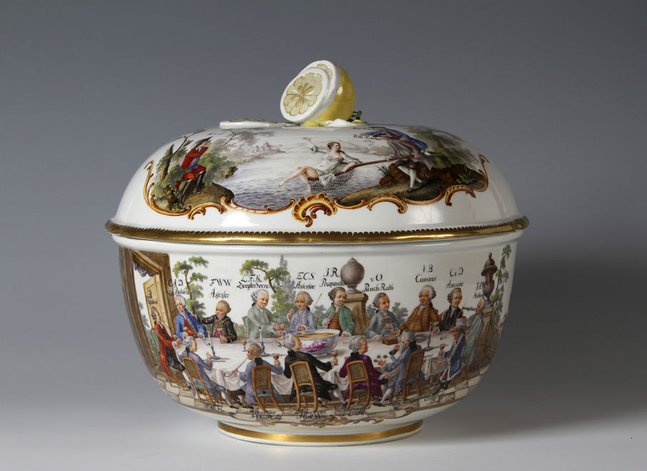 Meissen Porcelain Manufactory, Punch Bowl with Cover, 18th century