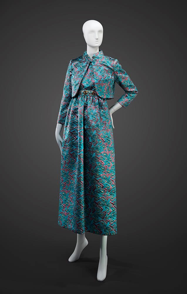 So Chic! Oscar de la Renta Fashions from the MFAH Collection