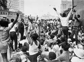 Roy Covey, April 6, 1967, TSU Students Protest Outside the Harris County Courthouse